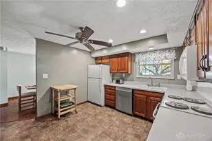 6360 Renee St, Springfield, OH 45502 - Photo 14