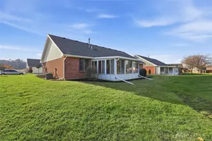 1708 New Castle Ln, Springfield, OH 45503 - Photo 18