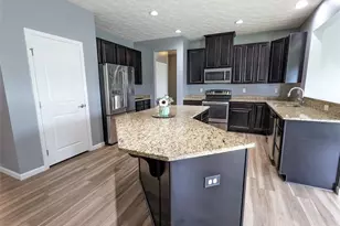 9414 Aspen Brook Ct, Clear Creek Township, OH 45458 - Photo 6