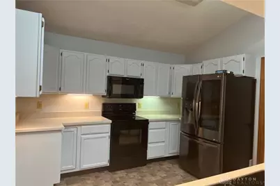 3126 Lakeview Court #3126, Springfield, OH 45503 - Photo 4