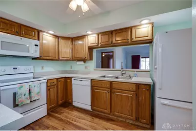 4484 Sentry Hill Court, Kettering, OH 45440 - Photo 6