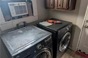 2420 Superior Ave, Middletown, OH 45044 - Photo 6