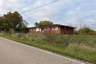 1281 S Snyder Rd, New Lebanon, OH 45345 - Photo 2