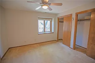 7035 Bluffs Dr, Washington Twp, OH 45459 - Photo 22