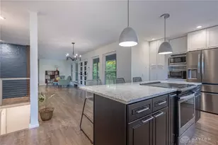 2050 William Ln, Dayton, OH 45429 - Photo 16