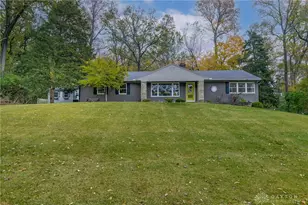 2050 William Ln, Dayton, OH 45429 - Photo 2