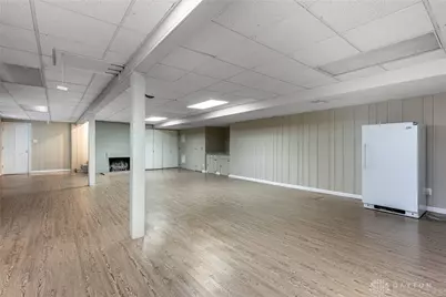 2050 William Lane, Dayton, OH 45429 - Photo 32