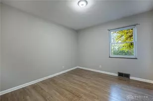 2050 William Ln, Dayton, OH 45429 - Photo 24