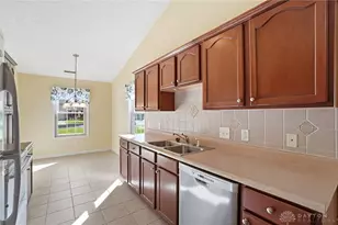 2571 Vinny Dr, Middletown, OH 45044 - Photo 8