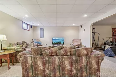 915 Winston Lane, Tipp City, OH 45371 - Photo 36