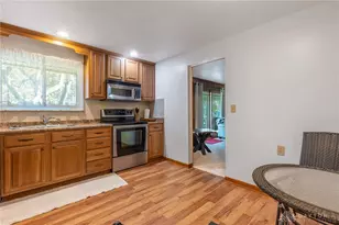 7368 San Fernando Rd, Huber Heights, OH 45424 - Photo 8