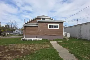 5216 Third St, Dayton, OH 45417 - Photo 6