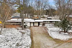 202 Allen St, Yellow Springs Vlg, OH 45387 - Photo 4