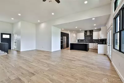 950 Rosenthal Drive, Tipp City, OH 45373 - Photo 10