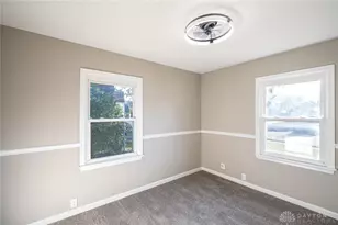 211 Holmes Dr, Fairborn, OH 45324 - Photo 14