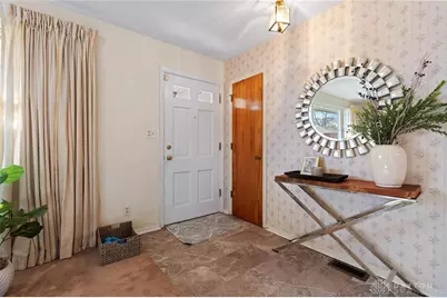 2301 Rockwell Court, Dayton, OH 45420 - Photo 8