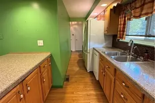 273 Shade Dr, Fairborn, OH 45324 - Photo 6