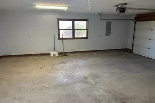 1141 Dickerson Dr, Troy, OH 45373 - Photo 16