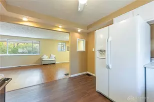 808 Macmillan Dr, Trotwood, OH 45426 - Photo 12