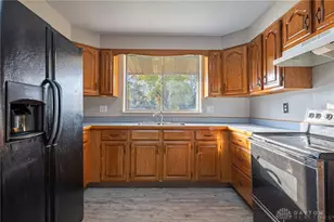 304 E Eppington Dr, Trotwood, OH 45426 - Photo 6