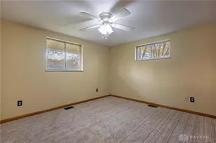 304 E Eppington Dr, Trotwood, OH 45426 - Photo 10