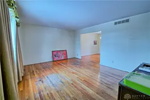 3332 Morning Glory Rd, Dayton, OH 45449 - Photo 4