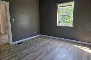 39 Pioneer St, Dayton, OH 45405 - Photo 8