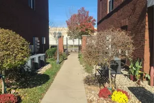 522 E 2nd St, Dayton, OH 45402 - Photo 4