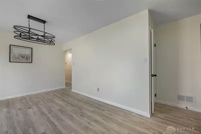 1747 Summithills Drive, Cincinnati, OH 45255 - Photo 8