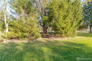 375 Coach Dr, Tipp City, OH 45371 - Photo 24