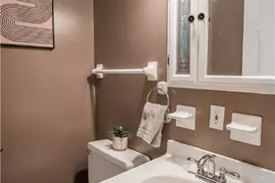 375 Coach Dr, Tipp City, OH 45371 - Photo 14