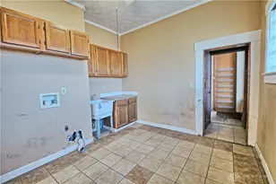 98 W 3rd St, Xenia, OH 45385 - Photo 38