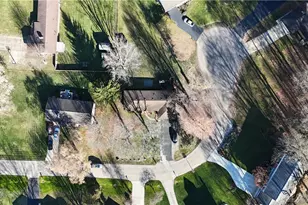 1070 Nagle Ct, Beavercreek, OH 45430 - Photo 18