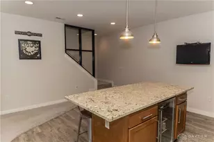 1018 Hunter's Ridge Dr, Tipp City, OH 45371 - Photo 32