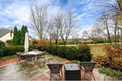 571 Eagle Circle, Kettering, OH 45429 - Photo 32