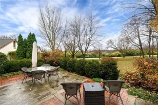 571 Eagle Cir, Kettering, OH 45429 - Photo 32