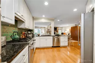 571 Eagle Cir, Kettering, OH 45429 - Photo 12