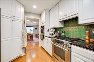 571 Eagle Cir, Kettering, OH 45429 - Photo 10