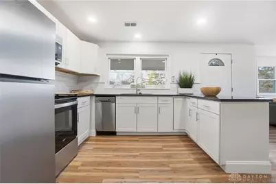 9185 S Mann Road, Bethel Twp, OH 45371 - Photo 16