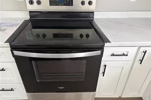 10080 Edgerton Dr, Miamisburg, OH 45342 - Photo 4