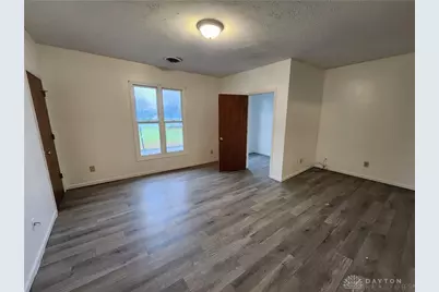 907 S Limestone Street, Springfield, OH 45505 - Photo 12