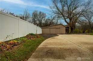 3136 Suburban Dr, Beavercreek, OH 45432 - Photo 48