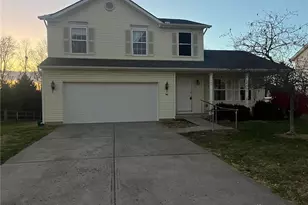 165 Heritage Trail Dr, Middletown, OH 45044 - Photo 2