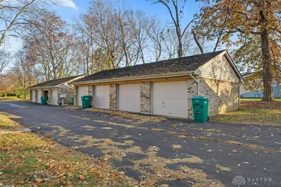 460 Jamestown Circle, Dayton, OH 45458 - Photo 4