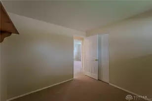 5910 Shady Oak St, Dayton, OH 45424 - Photo 18