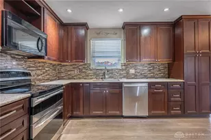 1030 Nila Gay Ct, Miamisburg, OH 45342 - Photo 10