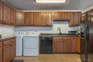 4519 Harbison St, Dayton, OH 45439 - Photo 6