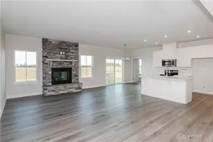 3505 Arrowwood St, Tipp City, OH 45371 - Photo 4