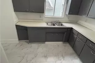 212 E Hillcrest Ave, Dayton, OH 45405 - Photo 12