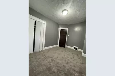 212 E Hillcrest Avenue, Dayton, OH 45405 - Photo 26